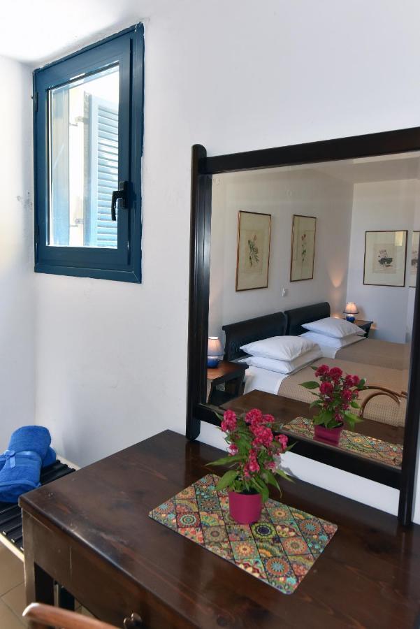 Barbati Beach House Apartamento Exterior foto