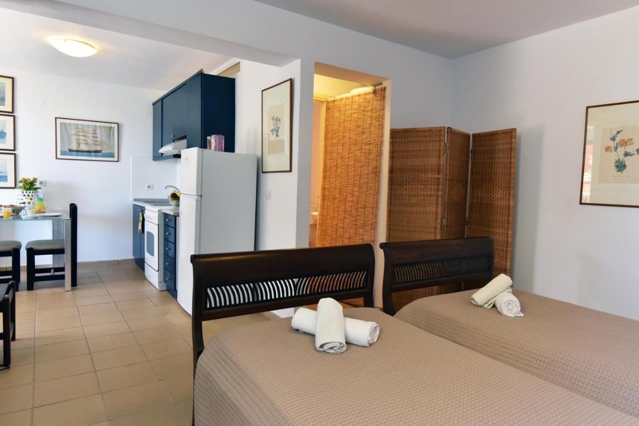 Barbati Beach House Apartamento Exterior foto